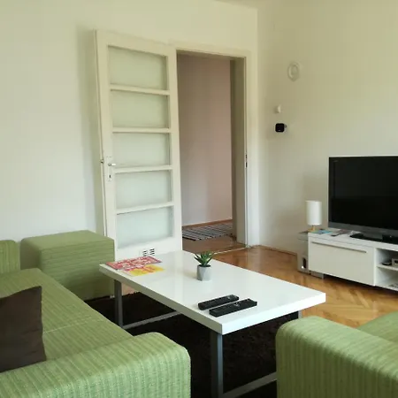 Ane Apartment *